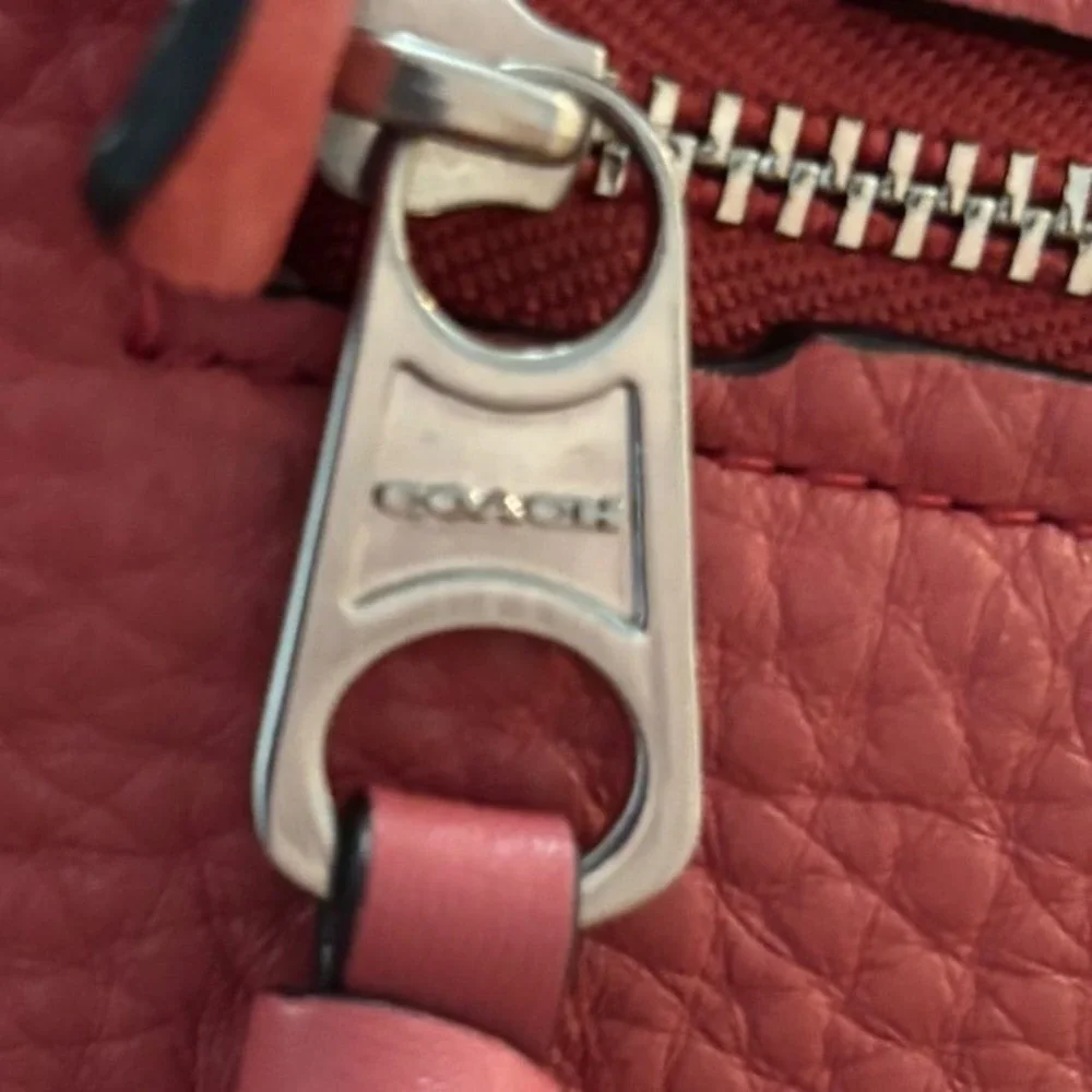 Coach Bleecker Sullivan Hobo F31623 Pebbled Leather Pink Coral Shoulder Bag L